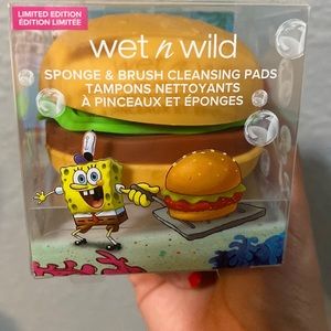 New SpongeBob Wet n Wild Krabby Patty Sponge Brush Cleansing Pad